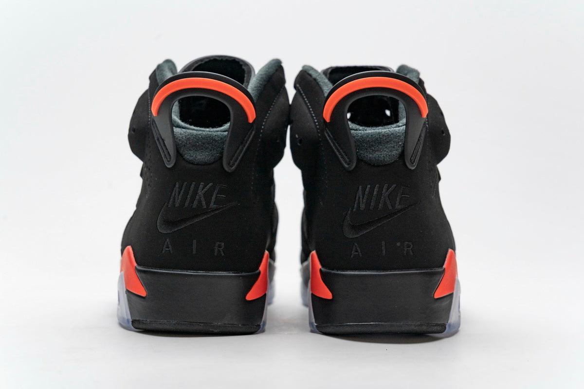 Air Jordan 6 Retro &