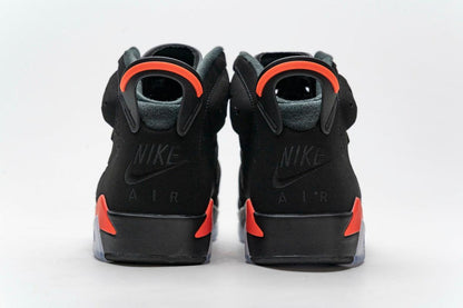 Air Jordan 6 Retro &