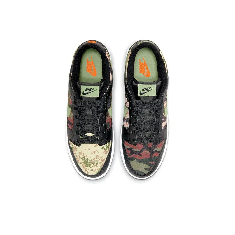 Nike Dunk Low &