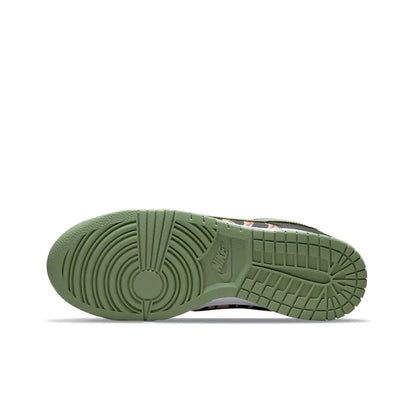 Nike Dunk Low &