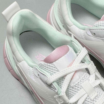 Nike V2K Run &