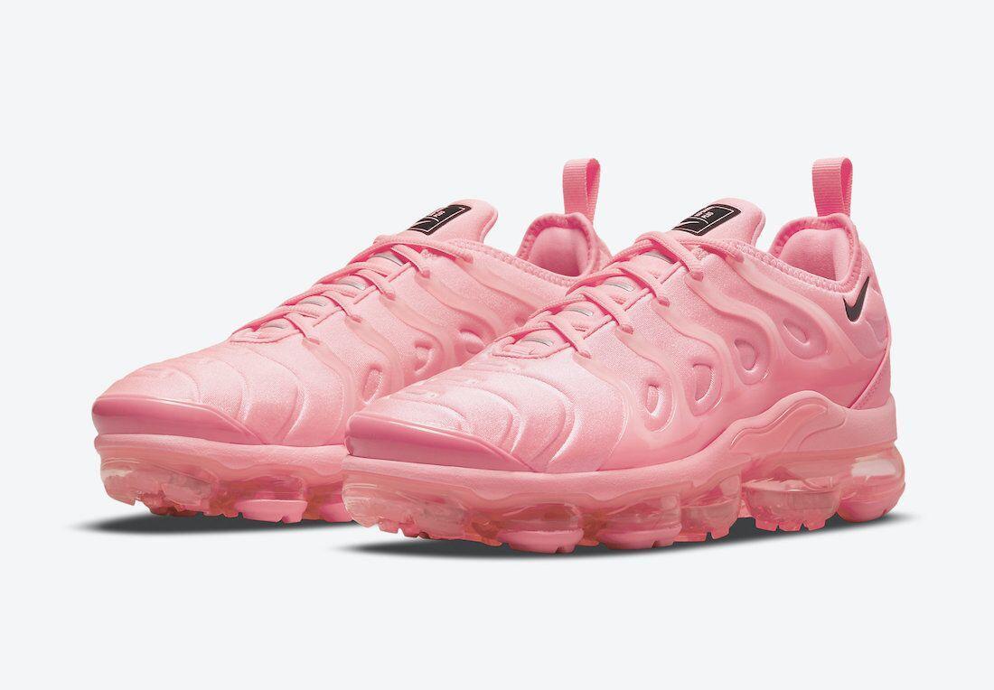 Nike Air VaporMax Plus &