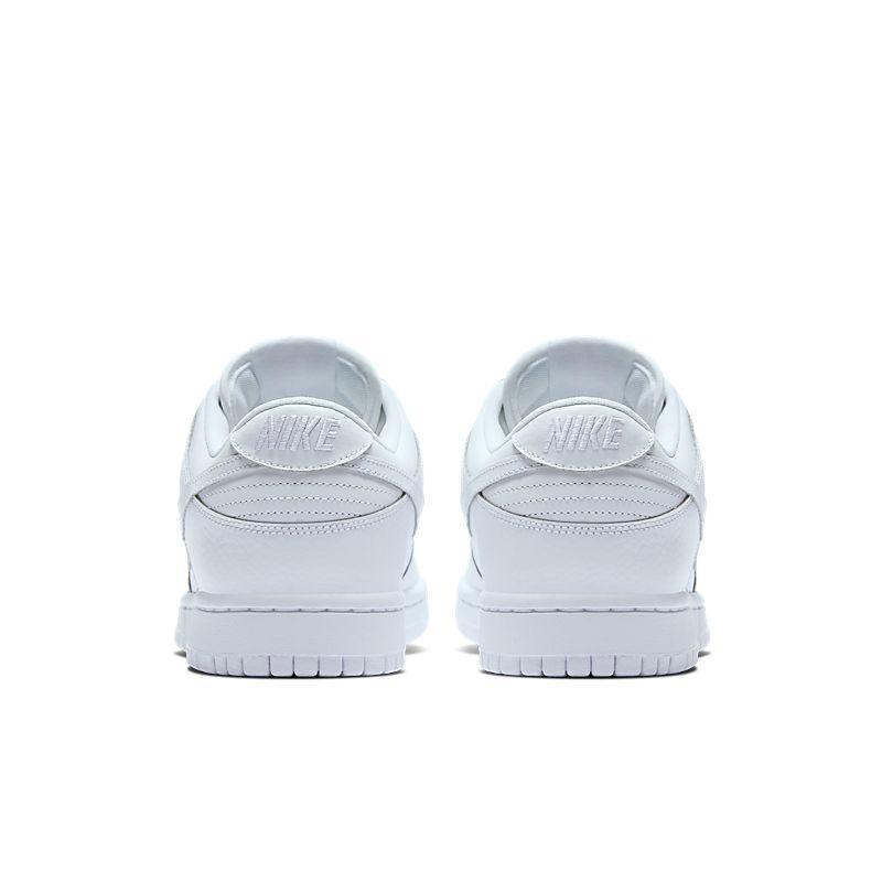 Nike Dunk Low &