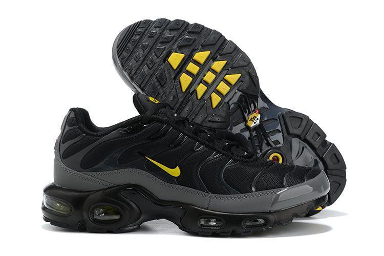 Nike Air Max Plus &