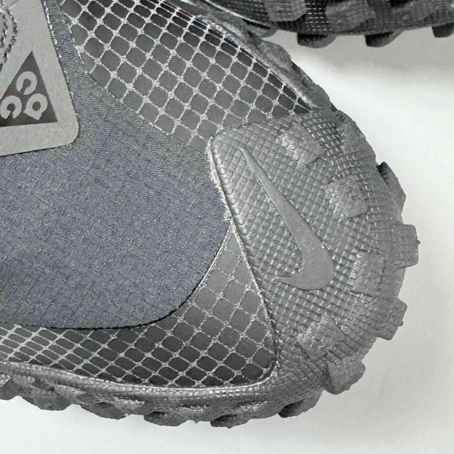 Nike ACG Mountain Fly High Gore-tex &