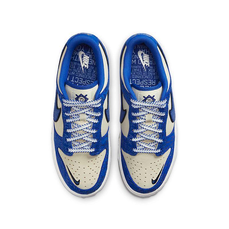Nike Dunk Low &