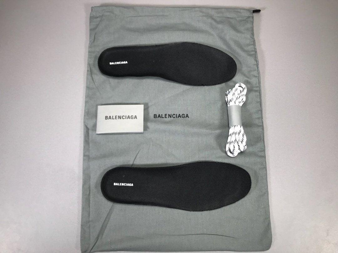 BALENCIAGA TRIPLE S SNEAKER