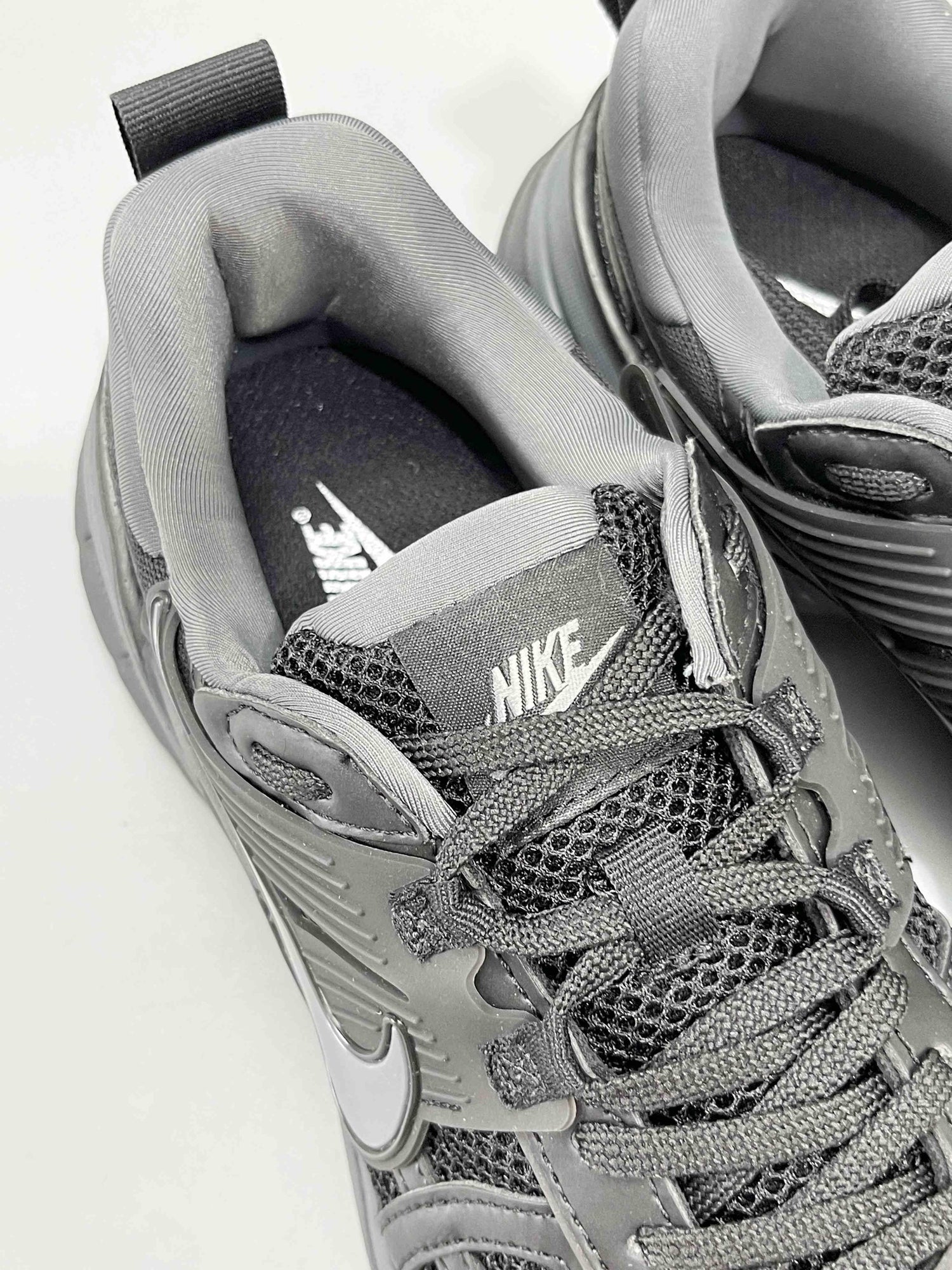 Nike V2K Run &