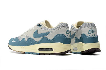 Air Max 87 &
