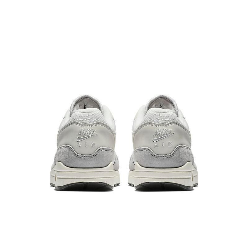 Nike Air Max 87 &
