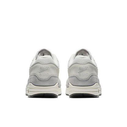 Nike Air Max 87 &