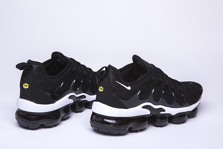 Nike Air VaporMax Plus &
