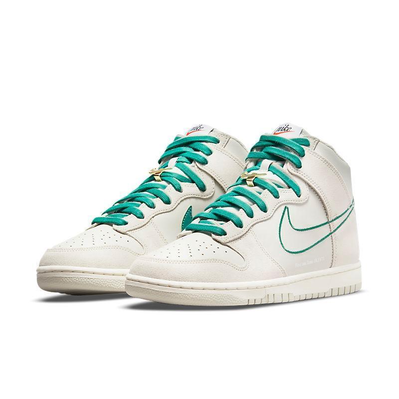 Nike Dunk High &
