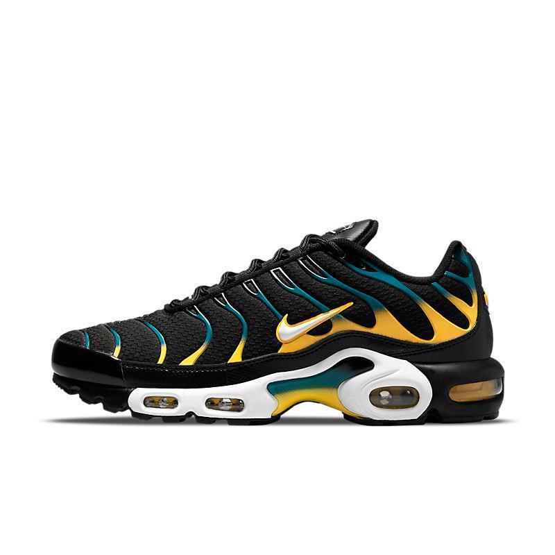 Nike Air Max Plus &