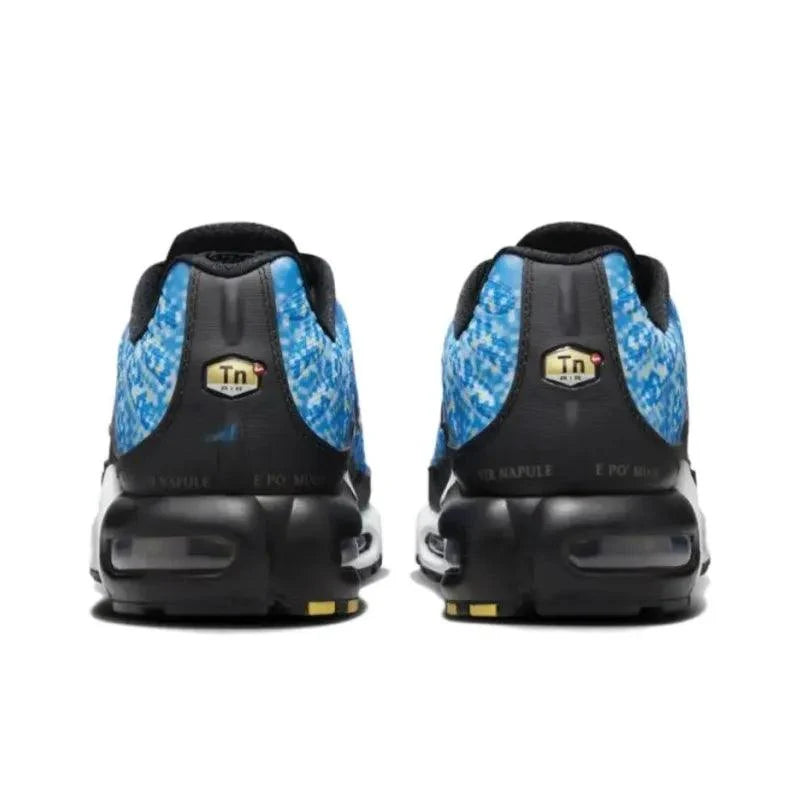 Nike Air Max Plus &