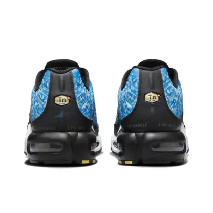 Nike Air Max Plus &