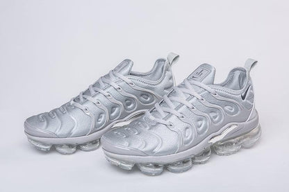 Nike Air VaporMax Plus &