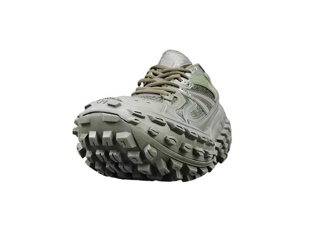 Balenciaga Defender Sneakers 685613W2RA63000 - Bold Unconventional Design for Sneakerheads