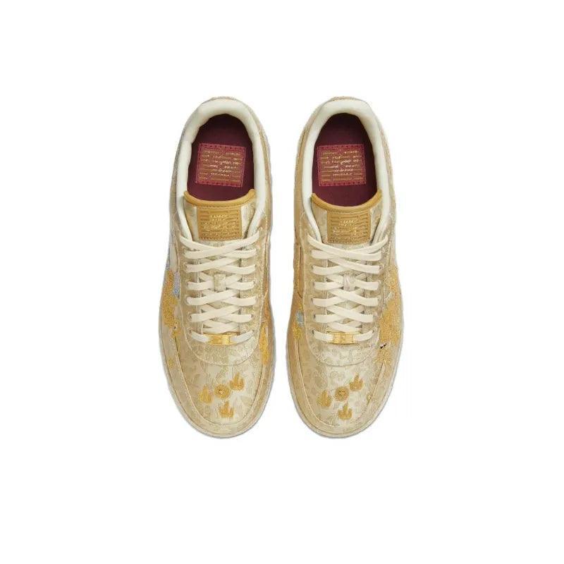 Nike Air Force 1 Low &