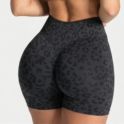 Seamless Yoga Fitness Set with 3D Leopard Print