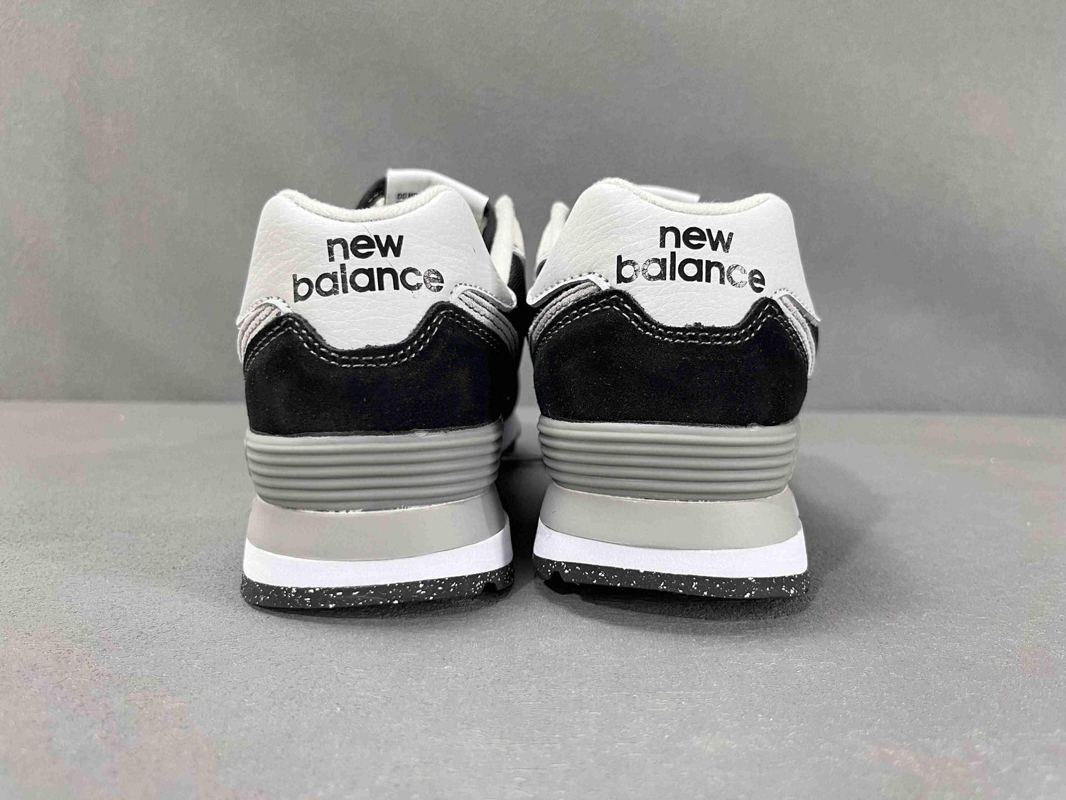New Balance 574 Black-White