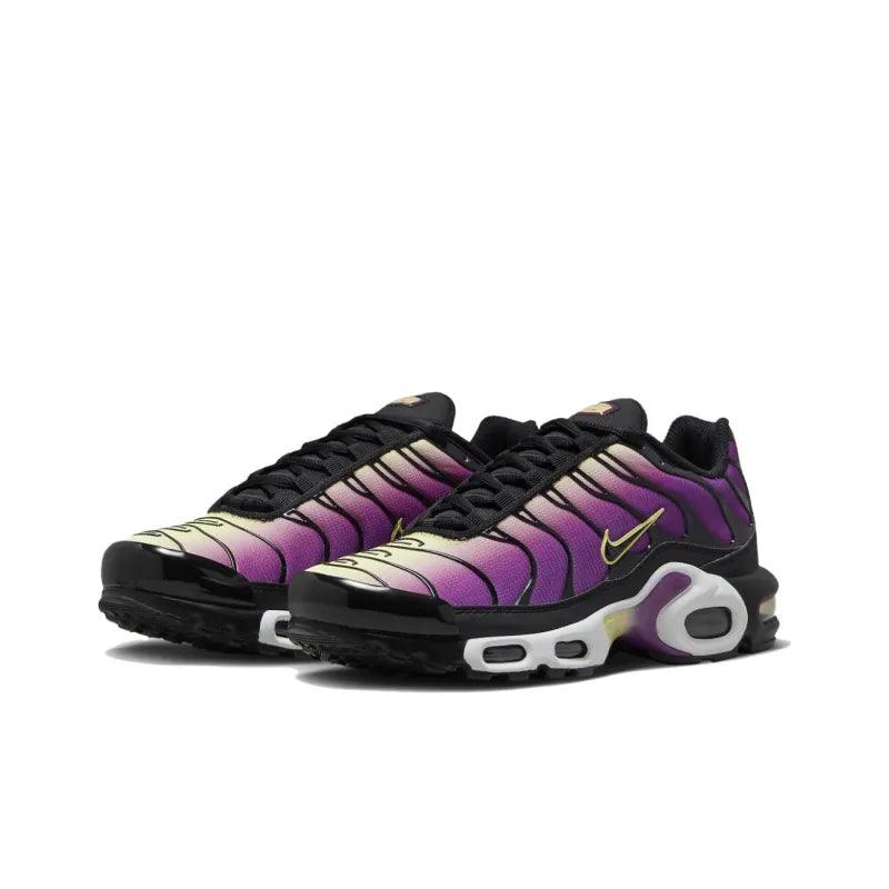 Nike Air Max Plus &