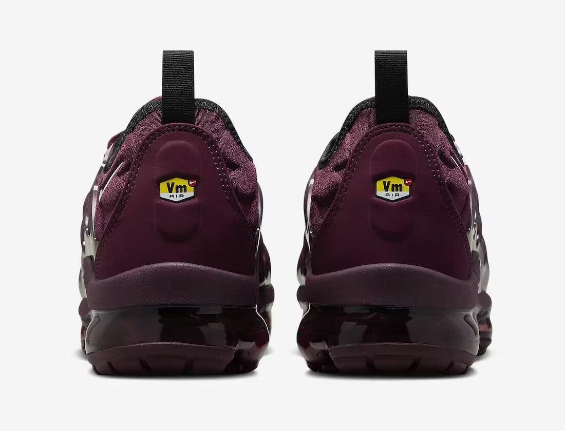 Nike Air VaporMax Plus &