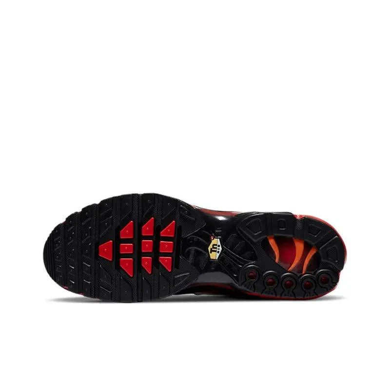 Nike Air Max Plus &