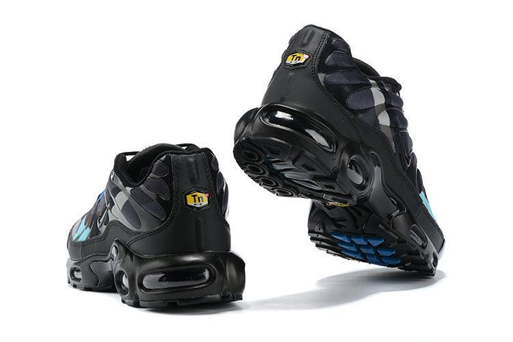 Nike Air Max Plus &