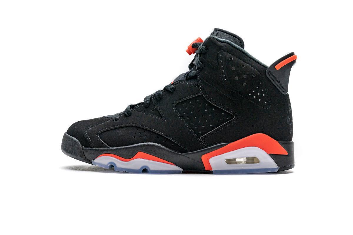 Air Jordan 6 Retro &