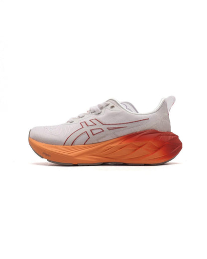Asics Novablast 4 &
