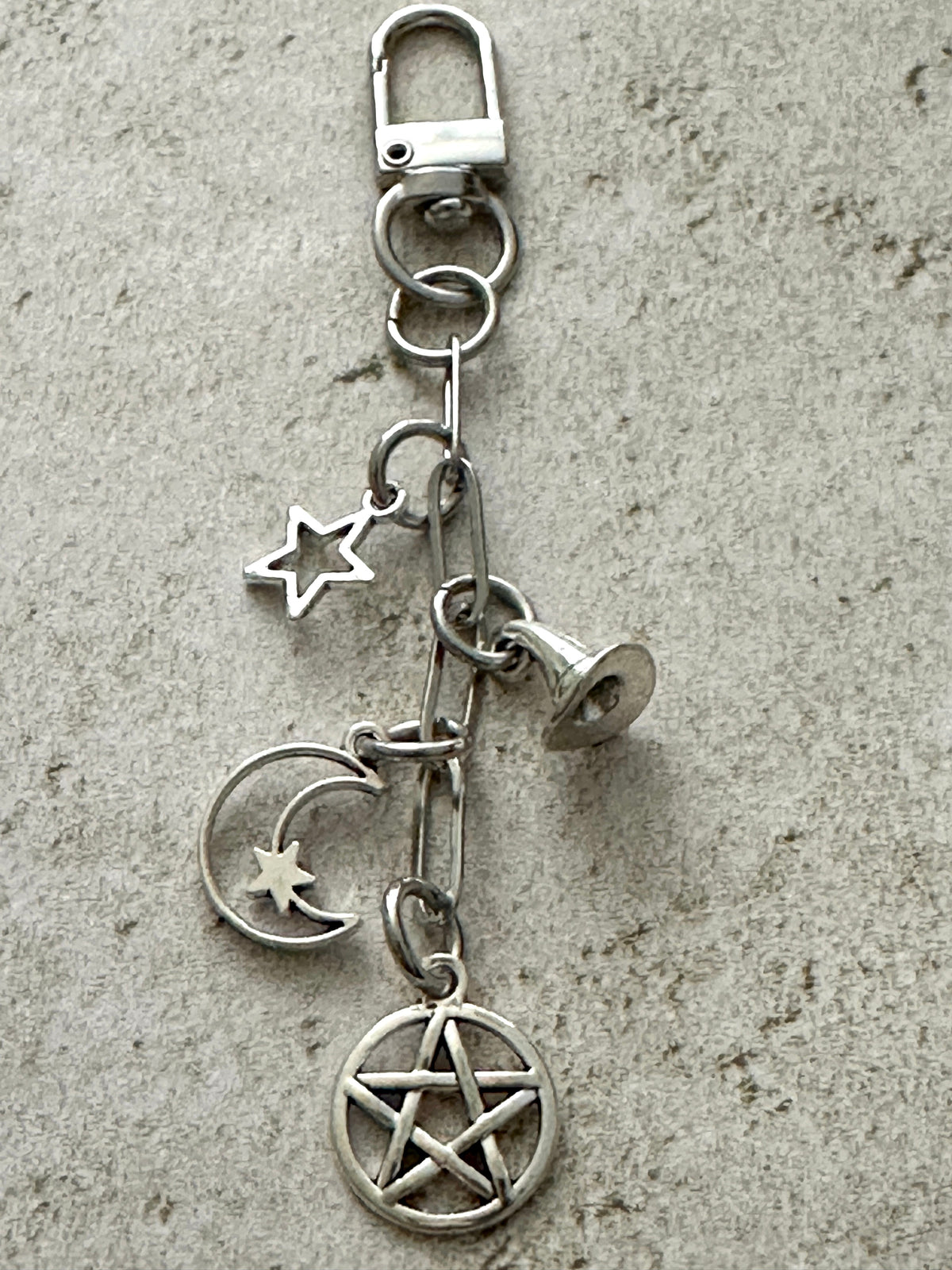 Witchy Bag Charm Keychain – Spooky Accessories for Witches, Goths &amp; Halloween Lovers