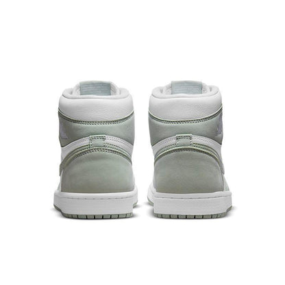 Air Jordan 1 High &