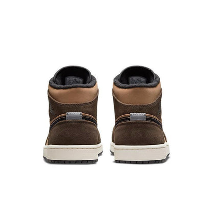 Air Jordan 1 Mid SE &
