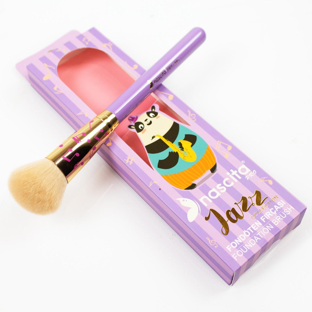 Nascita Jazz Foundation Brush - Liquid Foundation Applicator for Flawless Makeup - High-Quality Cosmetic Brush for Smooth Foundation Application