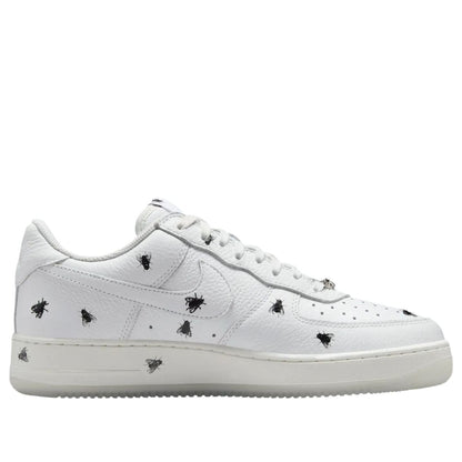 NikeAir Force 1 Low &
