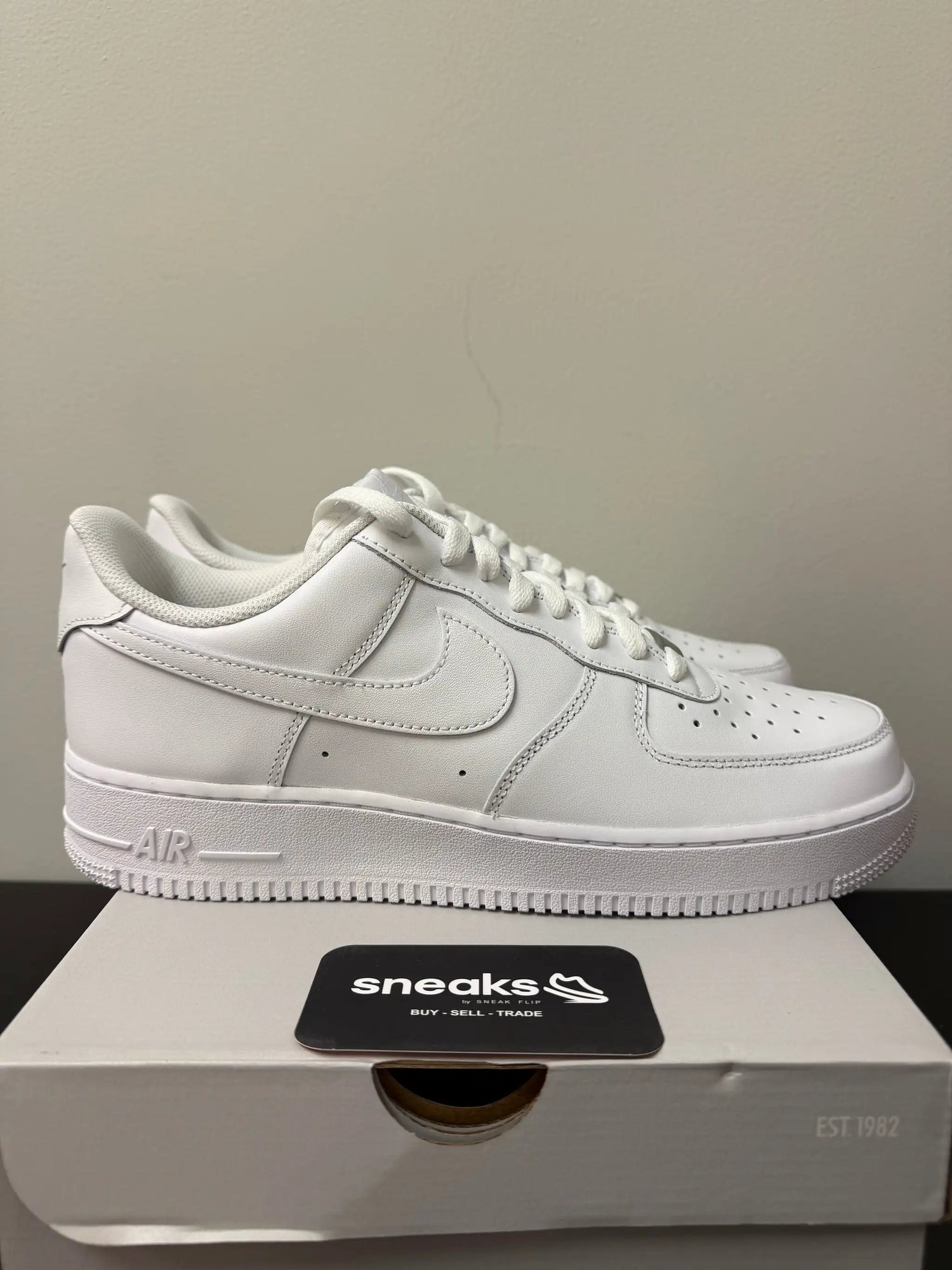 NEW Nike Air Force 1 &