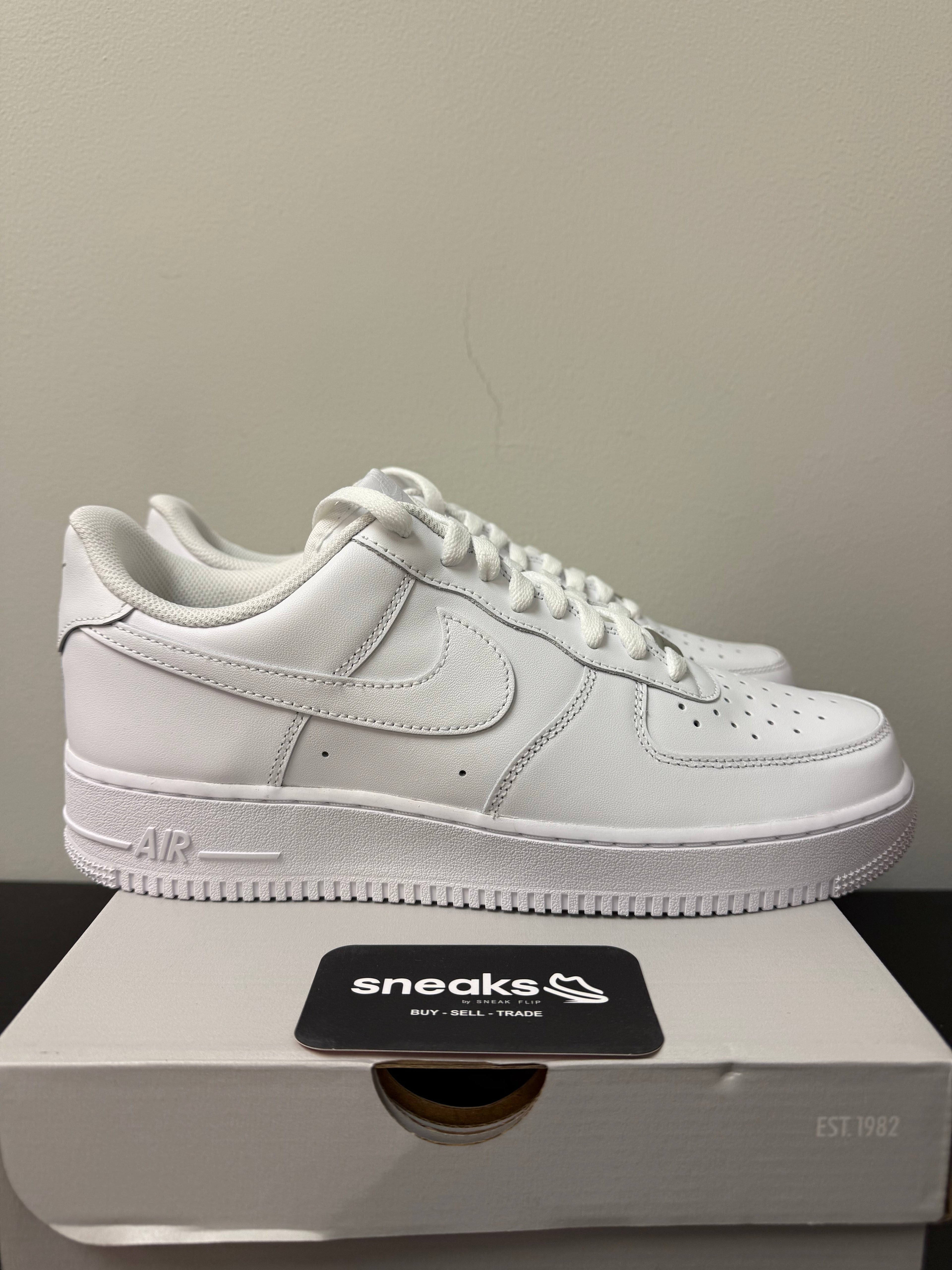 NEW Nike Air Force 1 '07 White CW2288-111