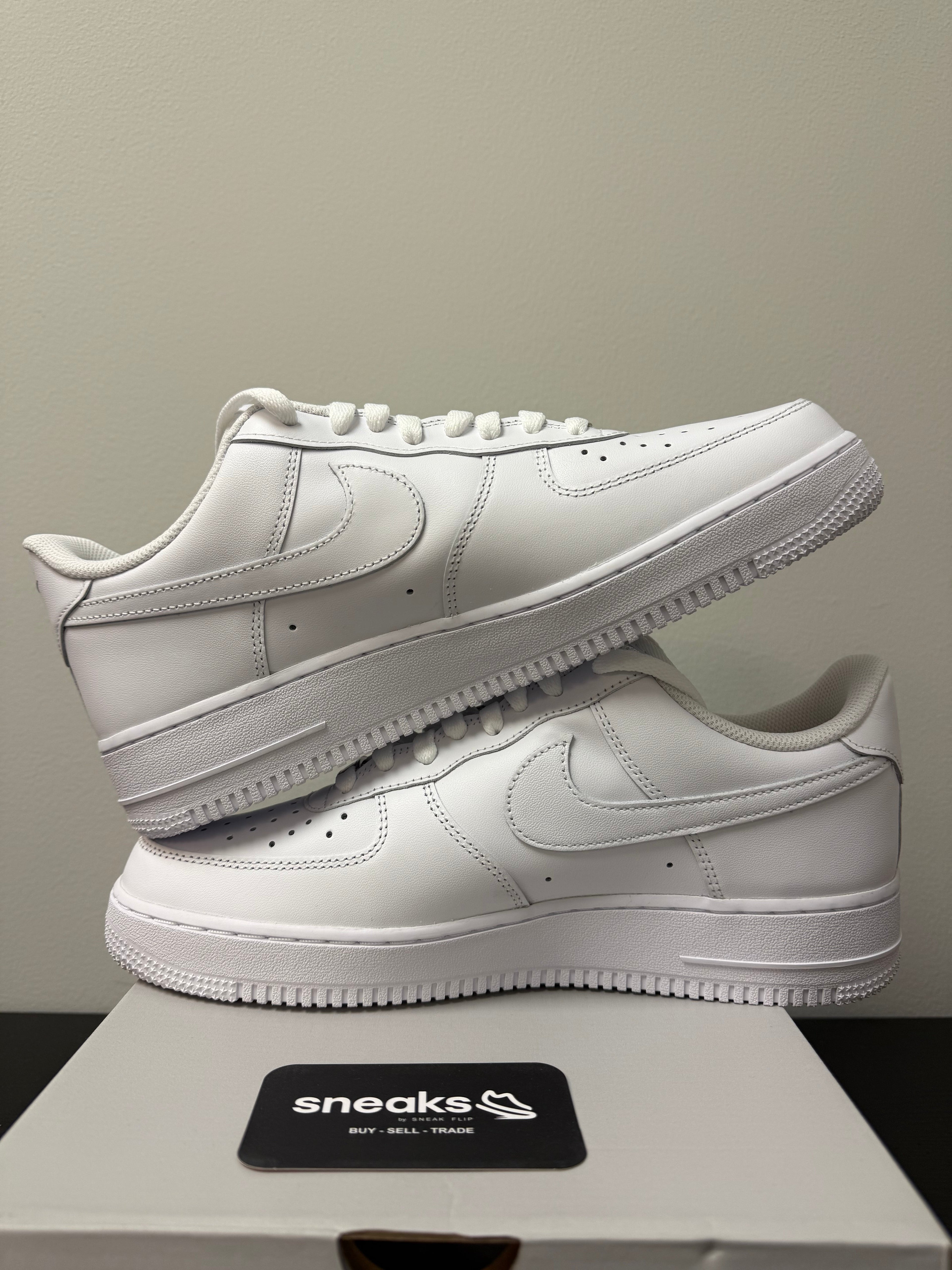 NEW Nike Air Force 1 '07 White CW2288-111