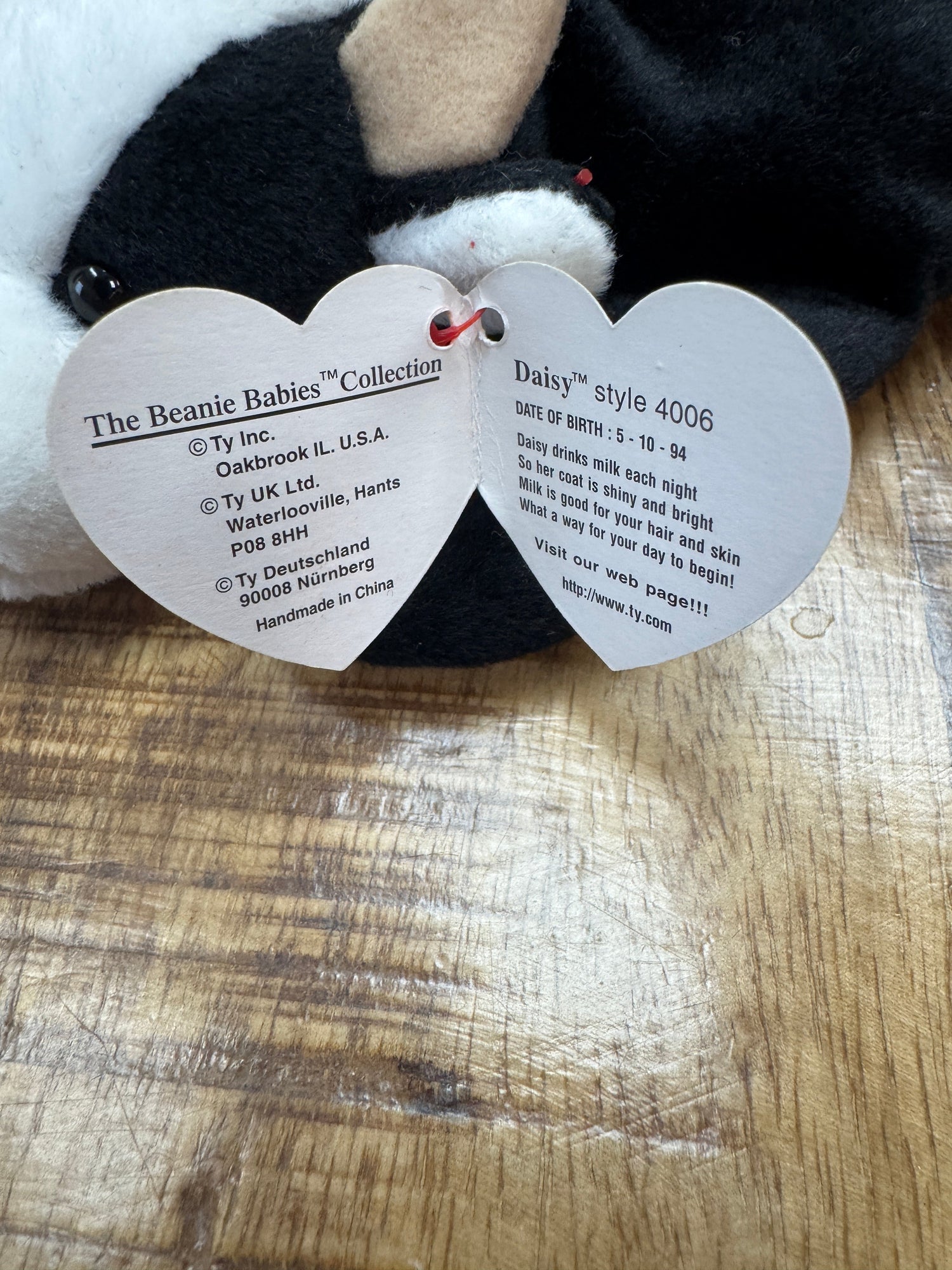 Ty Beanie Baby Daisy the Cow Style 4006, 1994 With 18 Errors