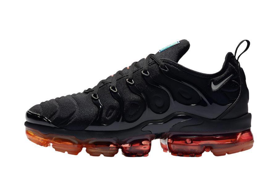 Nike Air VaporMax Plus &