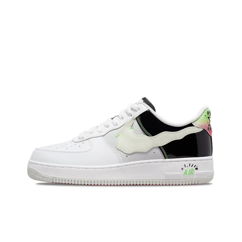 Nike Air Force 1 Low &