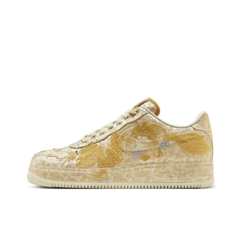 Nike Air Force 1 Low &