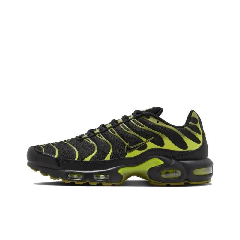 Nike Air Max Plus &
