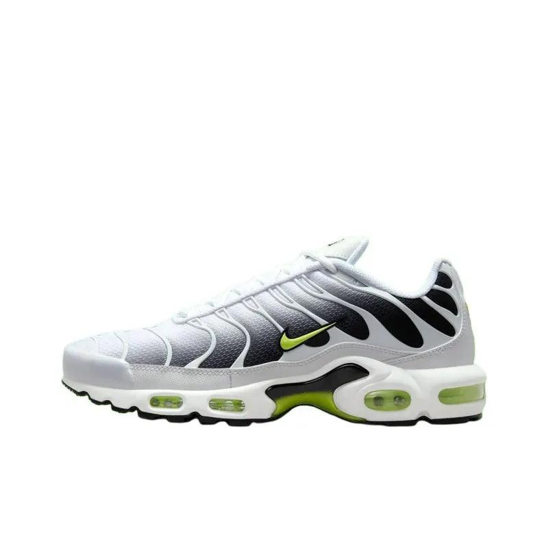 Nike Air Max Plus &