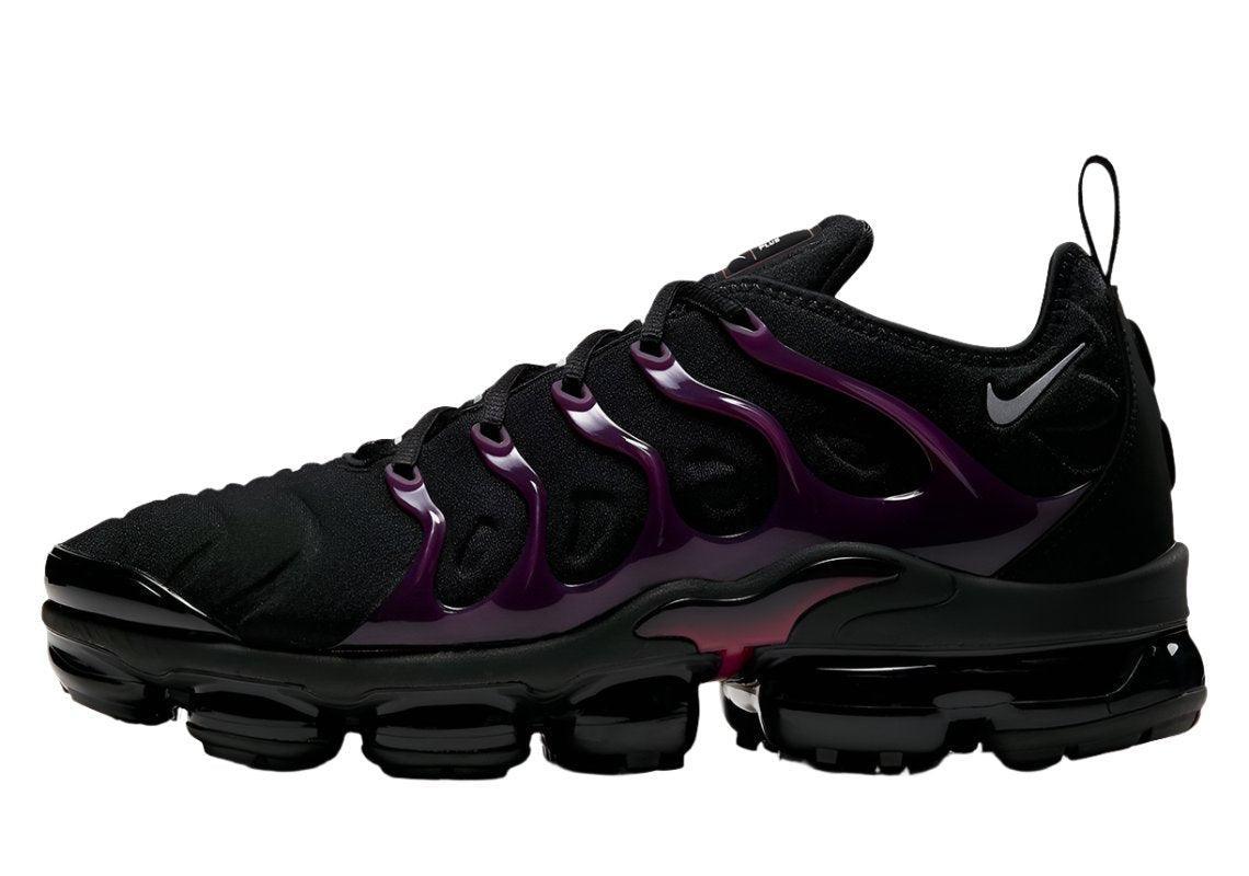 Nike Air VaporMax Plus &
