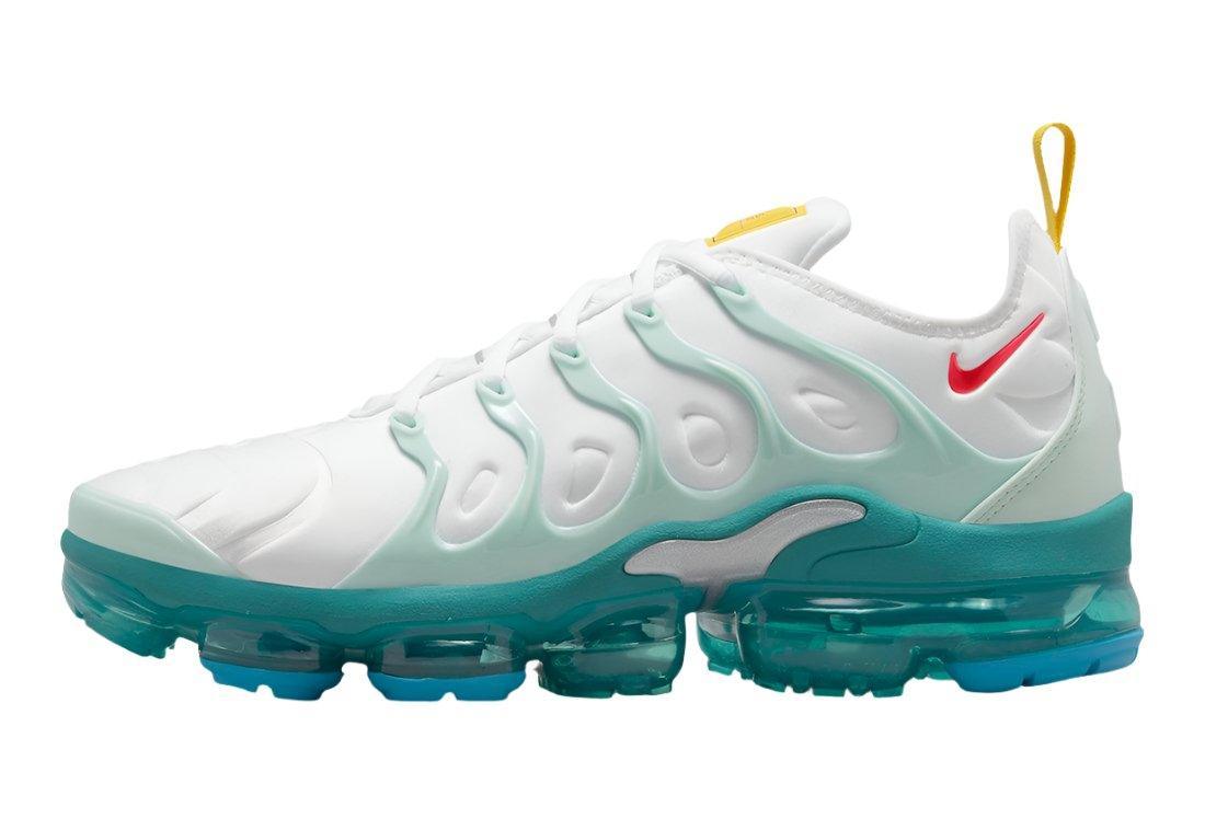 Nike Air VaporMax Plus &