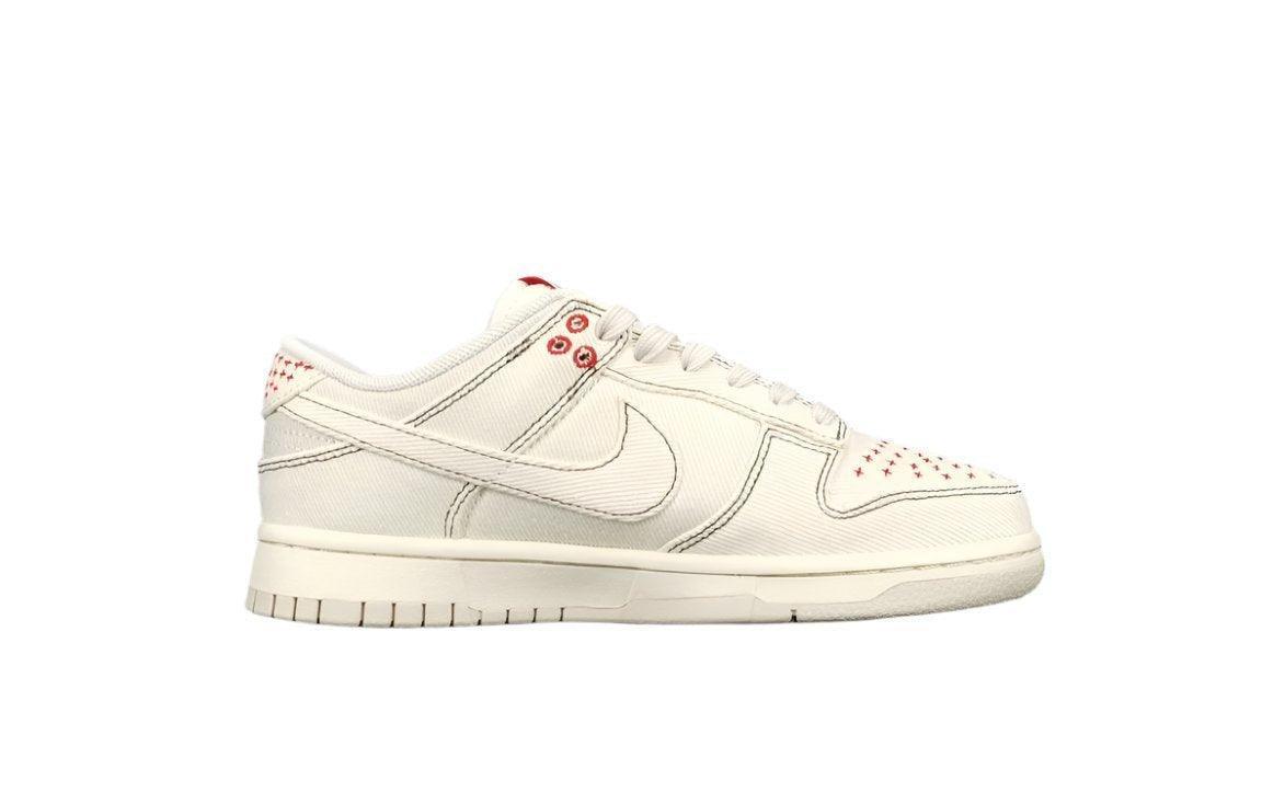 Nike Dunk Low &