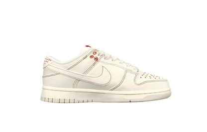 Nike Dunk Low &