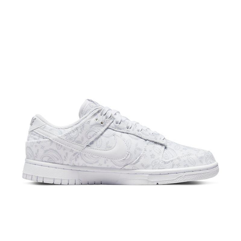 Nike Dunk Low &